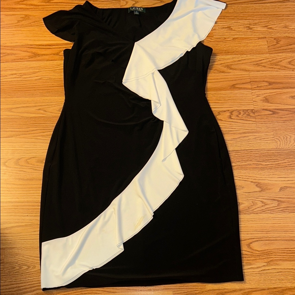 Lauren Ralph Lauren Black Dress with White Ruffle size 16 Petite - Picture 5 of 10